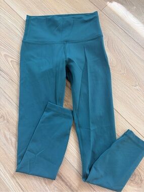 Lululemon Wunder Train High-Rise Tight 25”